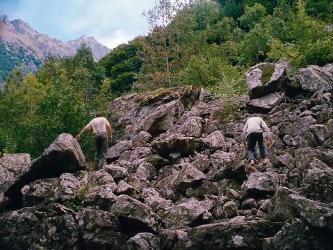 Bientôt les jours heureux (I tempi felici verranno presto) Bande-annonce VO