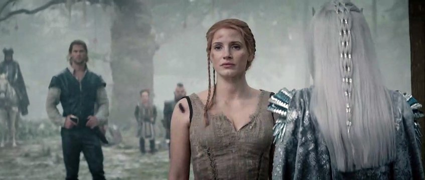 Le Chasseur et la reine des glaces - EXTRAIT VF Le miroir