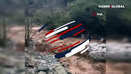 Rize'de korkutan heyelan anbean kamerada