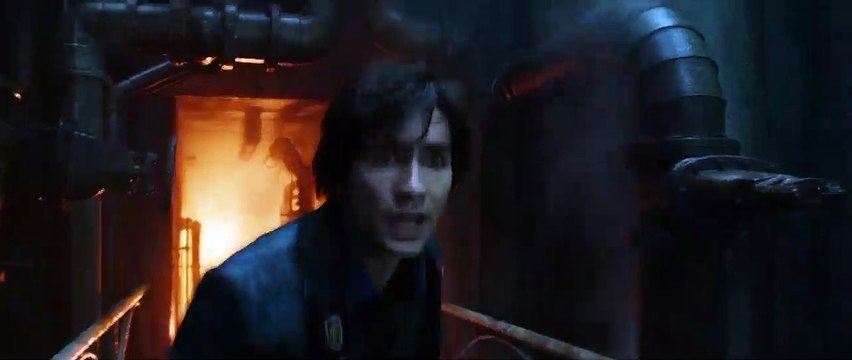 Mortal Engines EXTRAIT VF Tom tente de sauver Hester