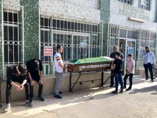 Son dakika haber: Trafik kazası sonucu hayatını kaybeden genç kız son yolculuğuna uğurlandı