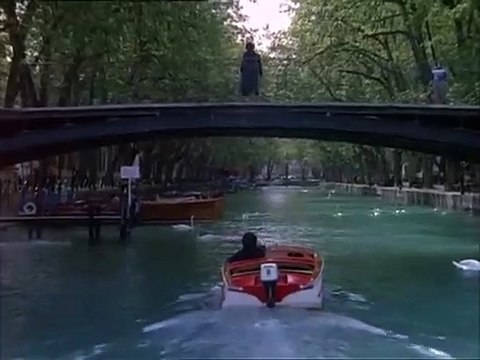 Le Genou de Claire Bande-annonce VF