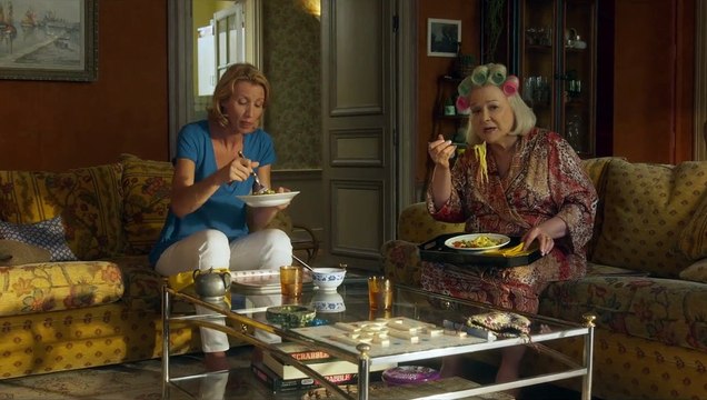 Retour chez ma mère Teaser (3) VF