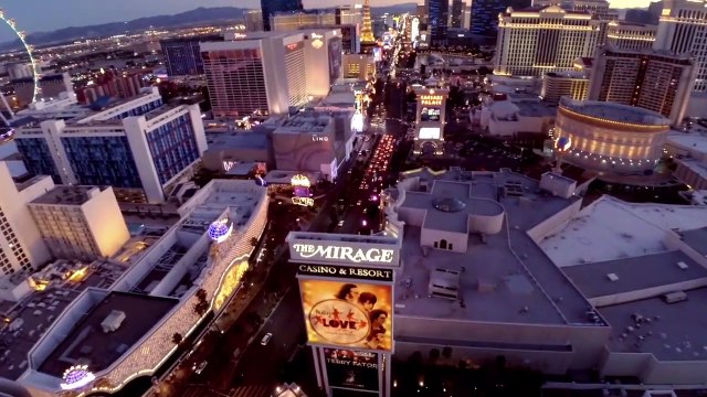 L.A. to Vegas - saison 1 Bande-annonce VO