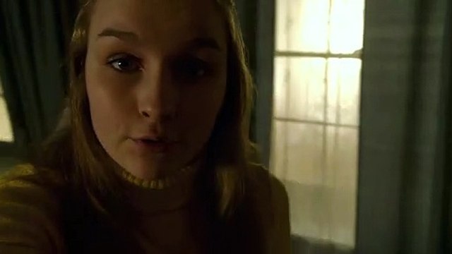 The Visit - EXTRAIT VF Becca entend mamie rire