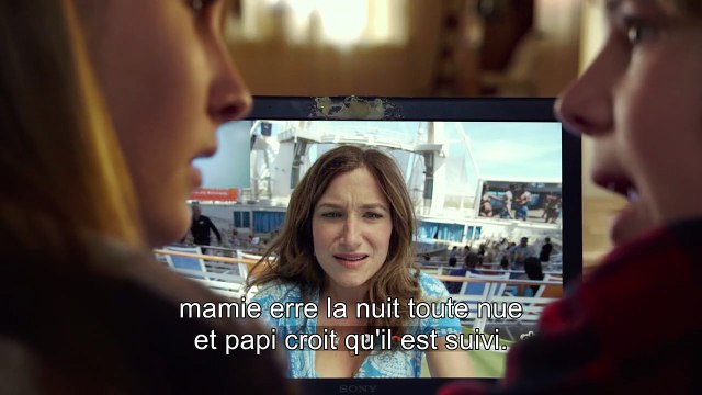 The Visit - EXTRAIT VOST Maman skype