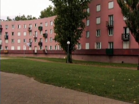 La Vie ailleurs Bande-annonce VF