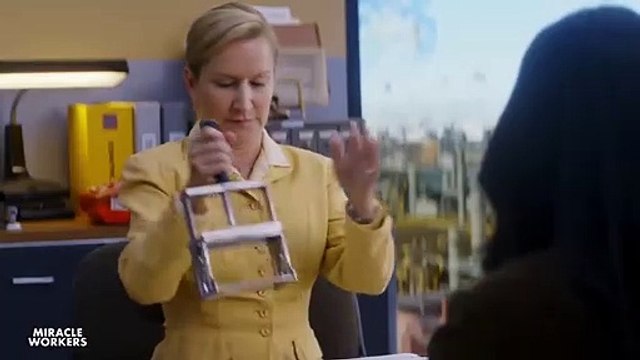 Miracle Workers - saison 1 Bande-annonce (2) VO
