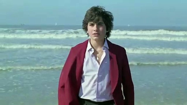 Chère canaille EXTRAIT VF Sur la plage