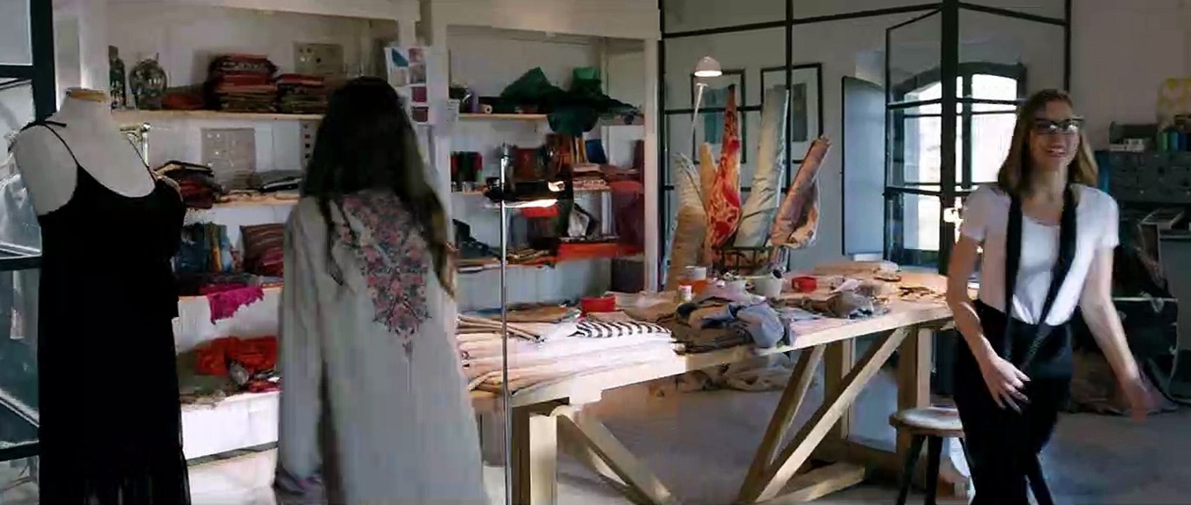 TINI – La nouvelle vie de Violetta - EXTRAIT VF "Les présentations"