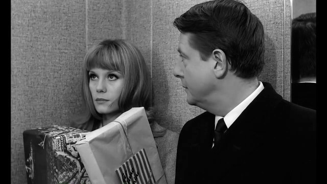 La Peau douce EXTRAIT VF L'ascenseur