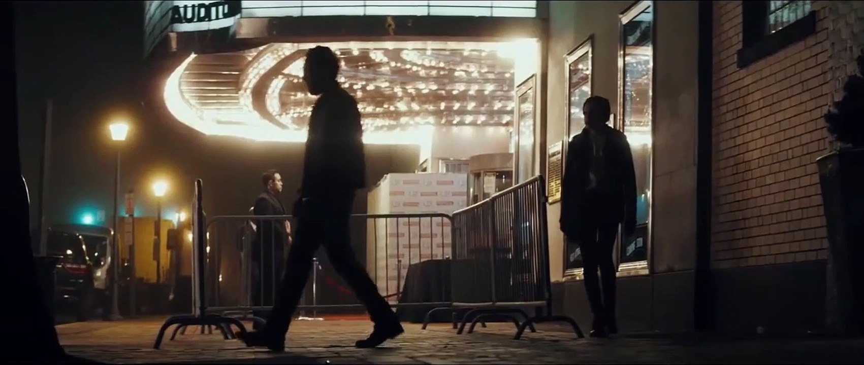 Au-delà des apparences Bande-annonce VO