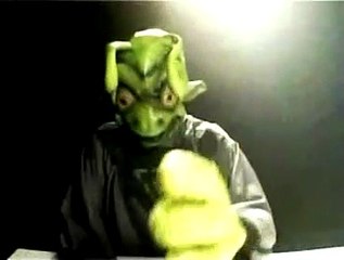 H2G2 : le guide du voyageur galactique Teaser (7) VF