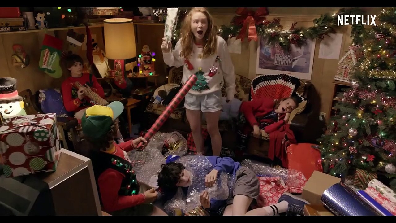 Stranger Things - saison 3 BONUS VO "Un Noël re...