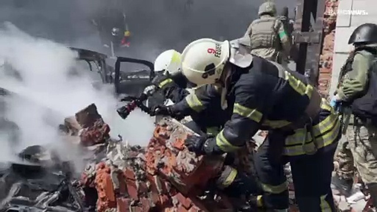 L'Ukraine sous les bombes, des combats sur la ligne de front dans la région de Donetsk