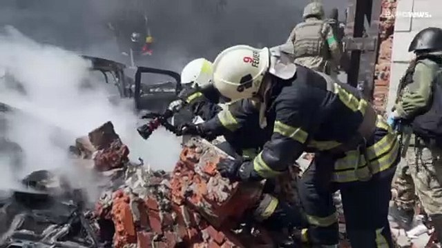 L'Ukraine sous les bombes, des combats sur la ligne de front dans la région de Donetsk