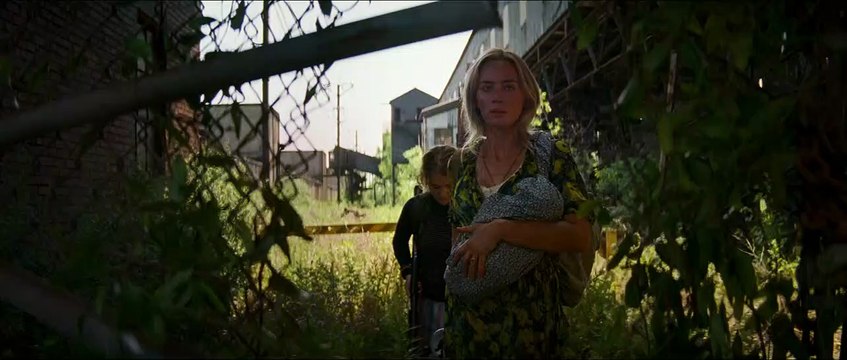 Sans un bruit 2 EXTRAIT VF Courez