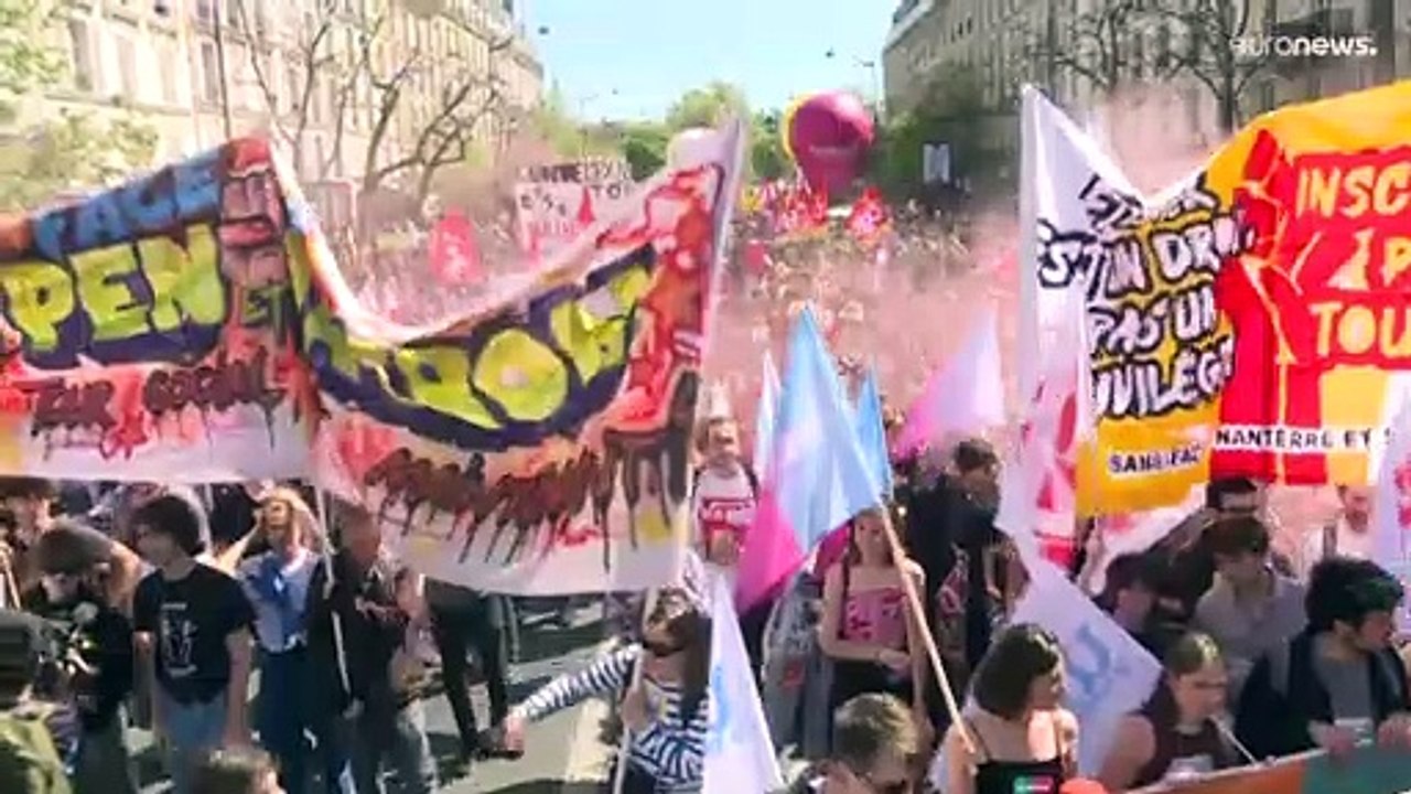 Demo in Paris: Sie wollen weder Macron noch Le Pen