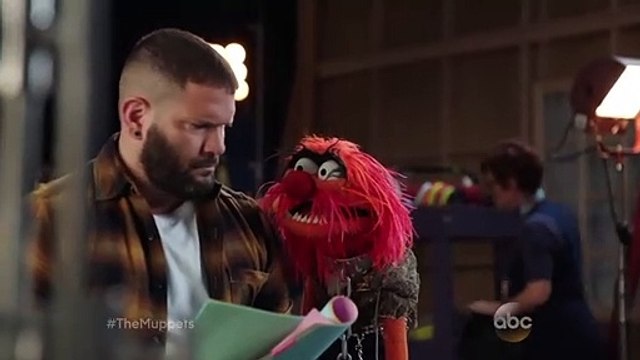 The Muppets - TEASER VO Guillermo Diaz et Animal