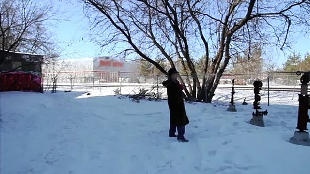 Autour de Maïr Bande-annonce VF