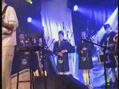 Borders of Salt - Dan ar Braz & The Luxembourg Pipe Band