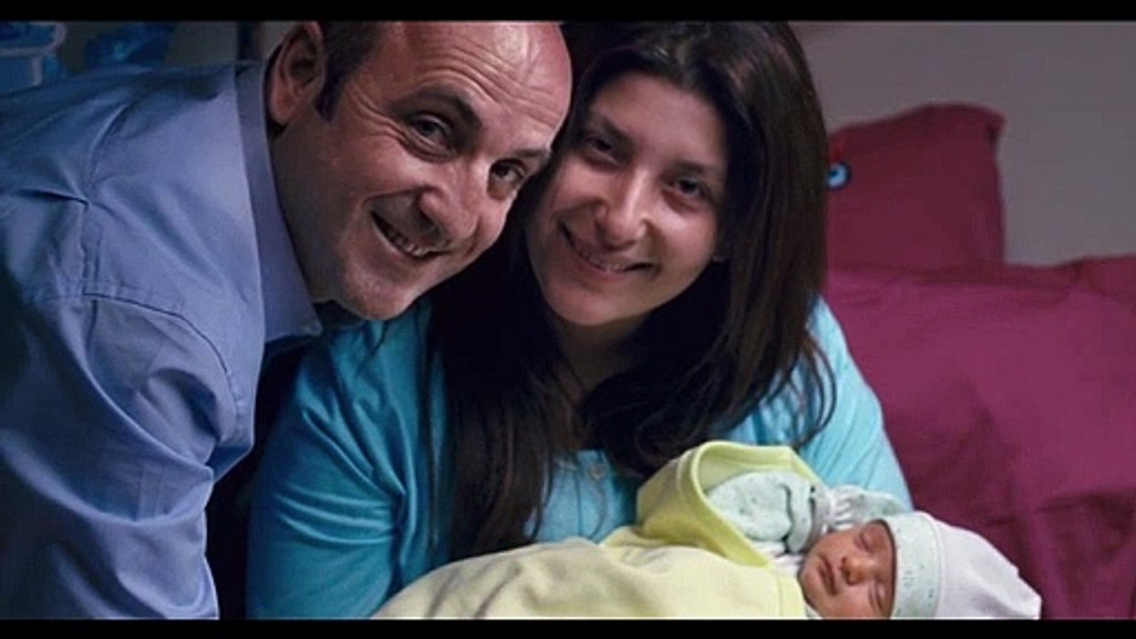 Album de famille - EXTRAIT VOST "La naissance du bébé"