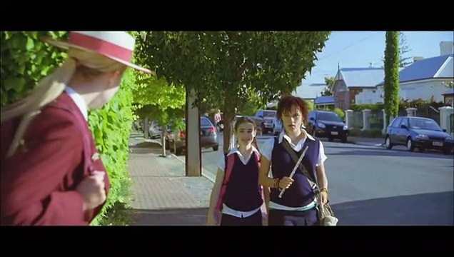 La Fabuleuse histoire d'Esther Blueburger Bande-annonce (2) VO