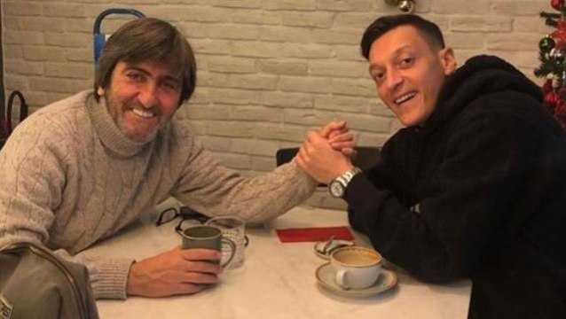 Rıdvan Dilmen canlı yayında açıkladı! İşte Mesut Özil'i isteyen dev kulüp