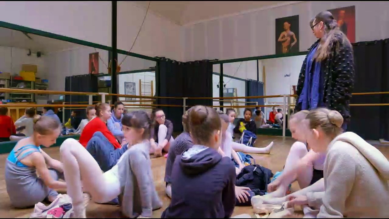 Petites danseuses Bande-annonce VF