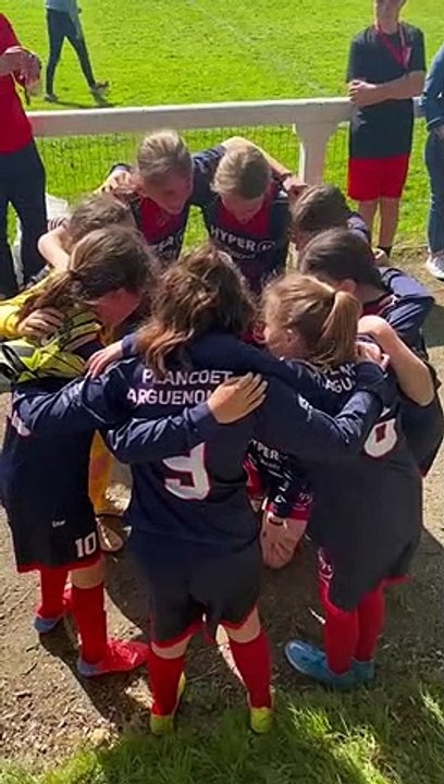 Victoire des U11 filles, le chant de la victoire