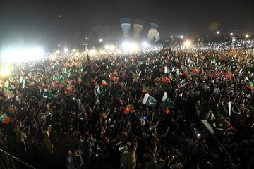Eski Pakistan Başbakanı Imran Khan: "Pakistan'a karşı yabancı güçler tarafından komplo kuruldu"