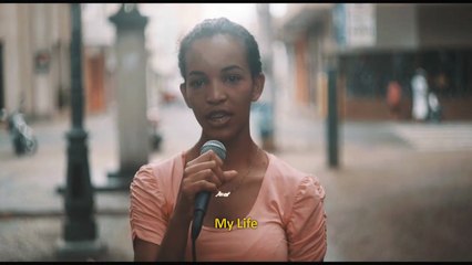 La Jeune fille qui dansait avec le diable - EXTRAIT VOST "La chanson"