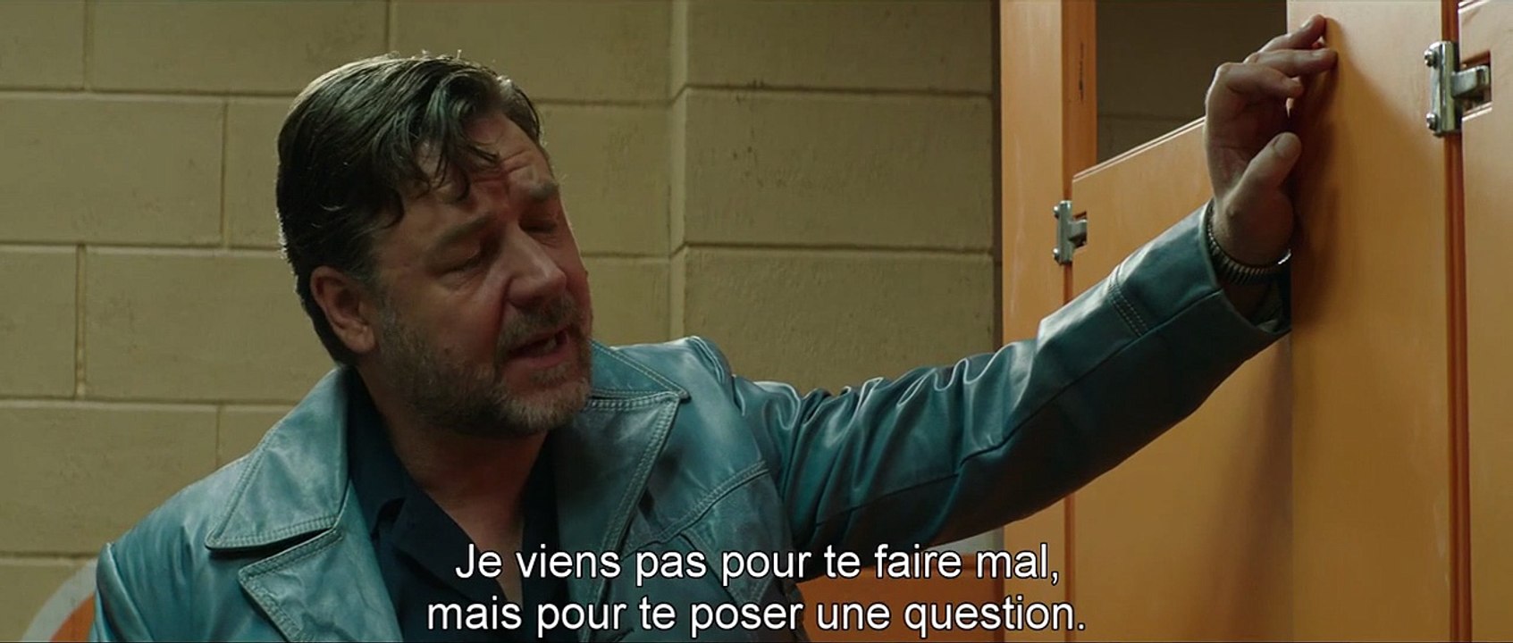 The Nice Guys - EXTRAIT VOST "La scène des toilettes"