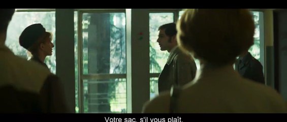 Hostages - EXTRAIT VOST "Contrôle des sacs"
