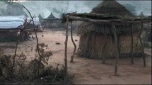 Au loin des villages Extrait vidéo (2) VO