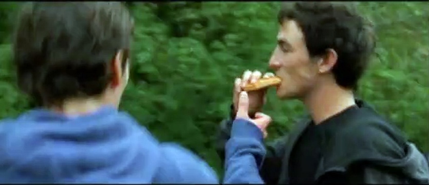 Donne-moi la main Extrait vidéo (3) VF