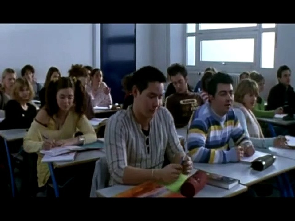 Qui de nous deux Bande-annonce VF