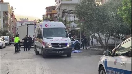 Kamyonun altında kalan 2 yaşındaki çocuk yaşamını yitirdi