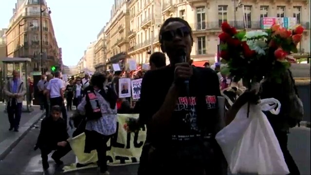 Qui a tué Ali Ziri ? - EXTRAIT Bouquet de fleurs