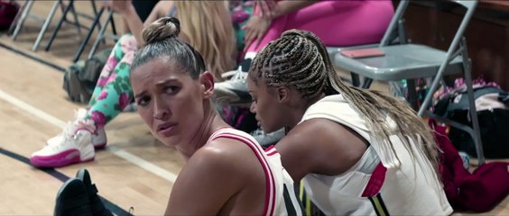She Ball Bande-annonce VO