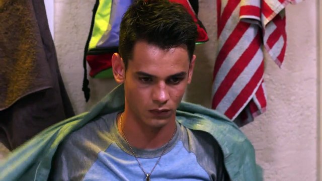 Baisers cachés Bande-annonce VF