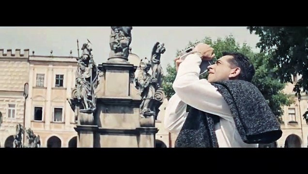 Un Jour un chat EXTRAIT VO L'oiseau