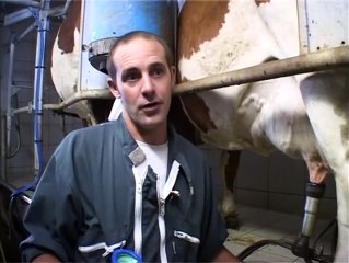 Small Is Beautiful Bande-annonce VF