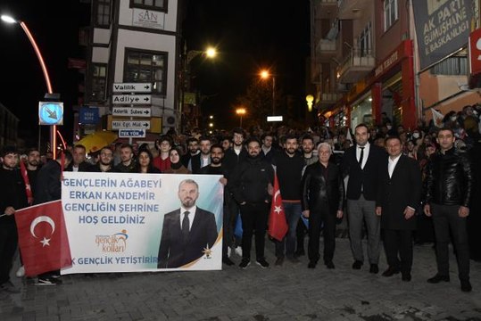 GÜMÜŞHANE - AK Parti Genel Başkan Yardımcısı Kandemir partililerle buluştu