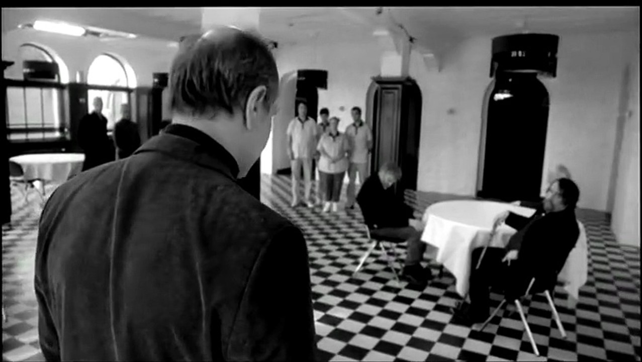 Kill Me Please Extrait vidéo (3) VF