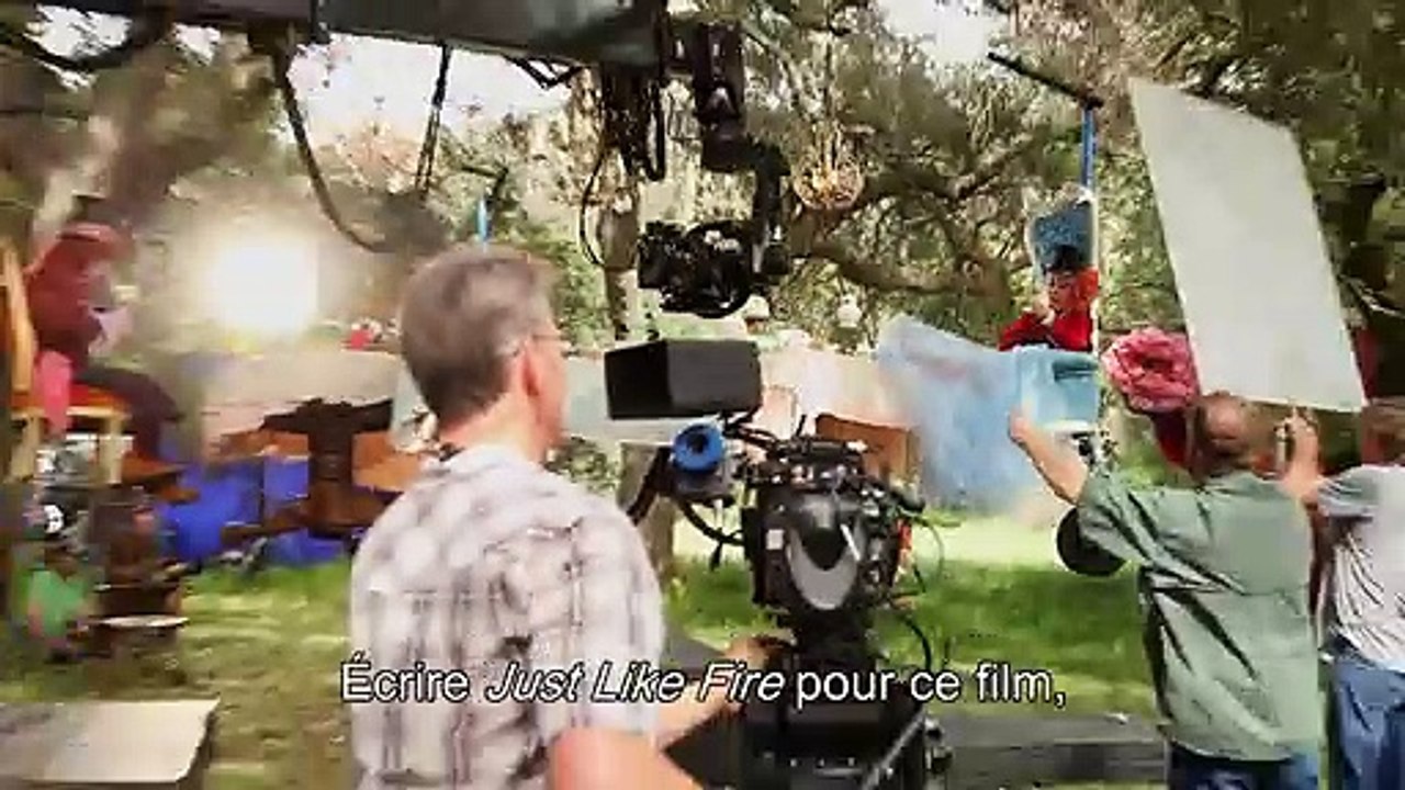 Alice de l'autre côté du miroir - MAKING OF VOST "Pink"