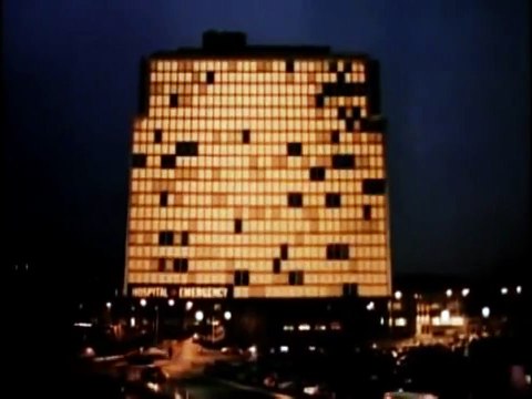 Terreur à l'hôpital central Bande-annonce VO