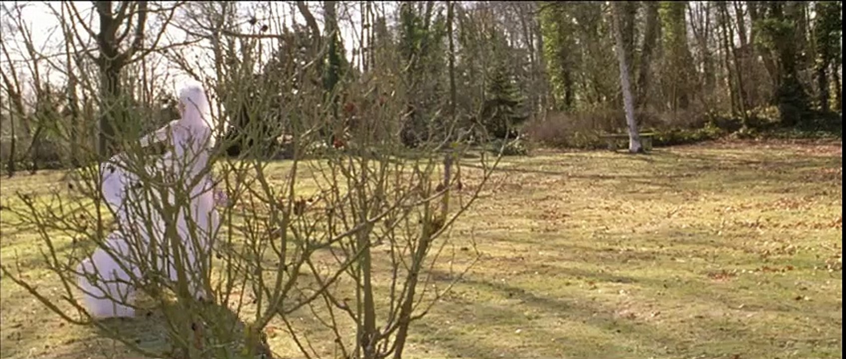 Roses à crédit Bande-annonce VF