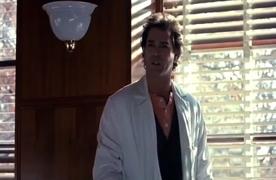 Article 99 Bande-annonce VO