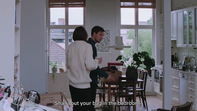 Julie (en 12 chapitres) EXTRAIT VO L'installation